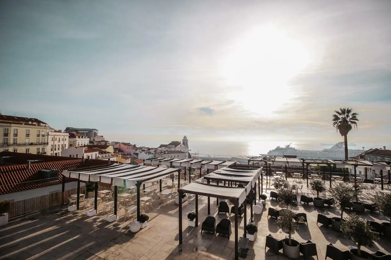 Joivy Elegant 2Br Apt Nearby Tram 28E Stop - Portas Sol Lisbona 0*,  Portogallo