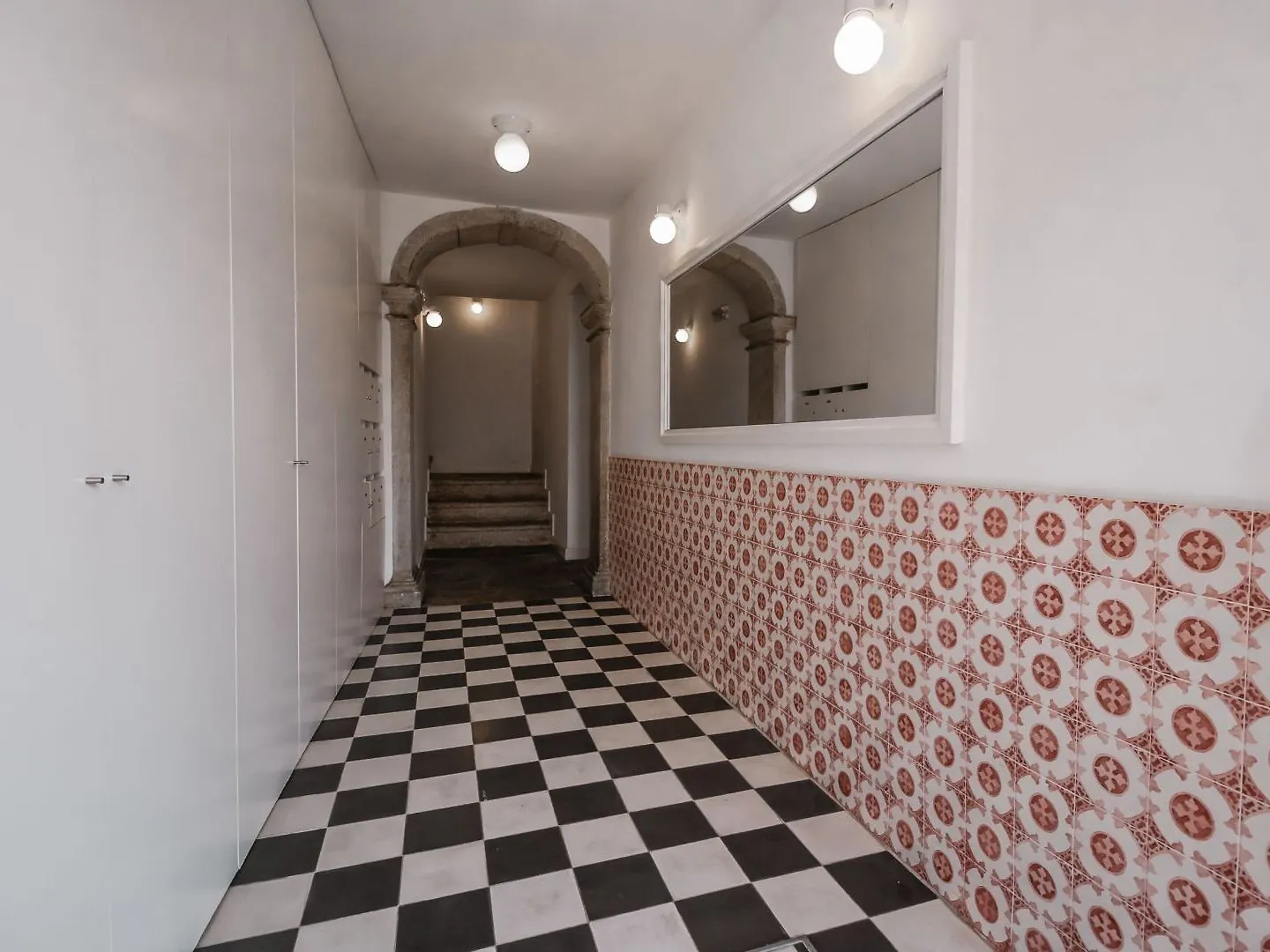 Joivy Elegant 2Br Apt Nearby Tram 28E Stop - Portas Sol Lisbona Portogallo